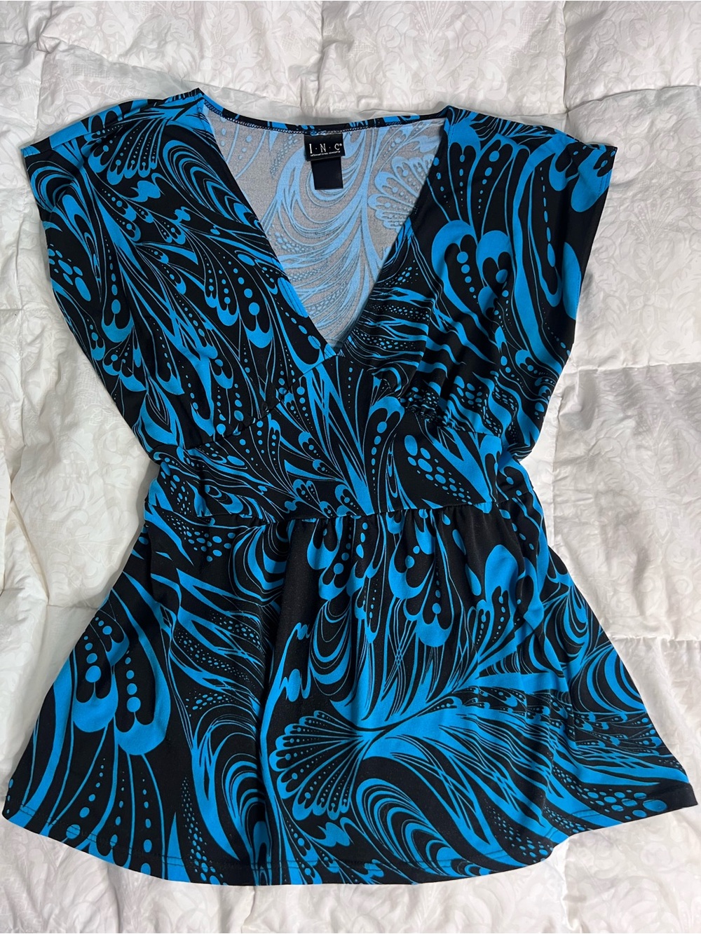 INC International Concepts Blue & Black Swirl V-Neck Top